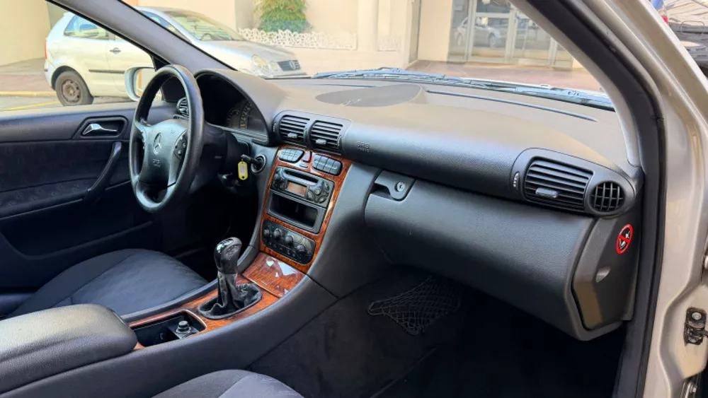 Mercedes-Benz Class C 180 Elegance - photo 4