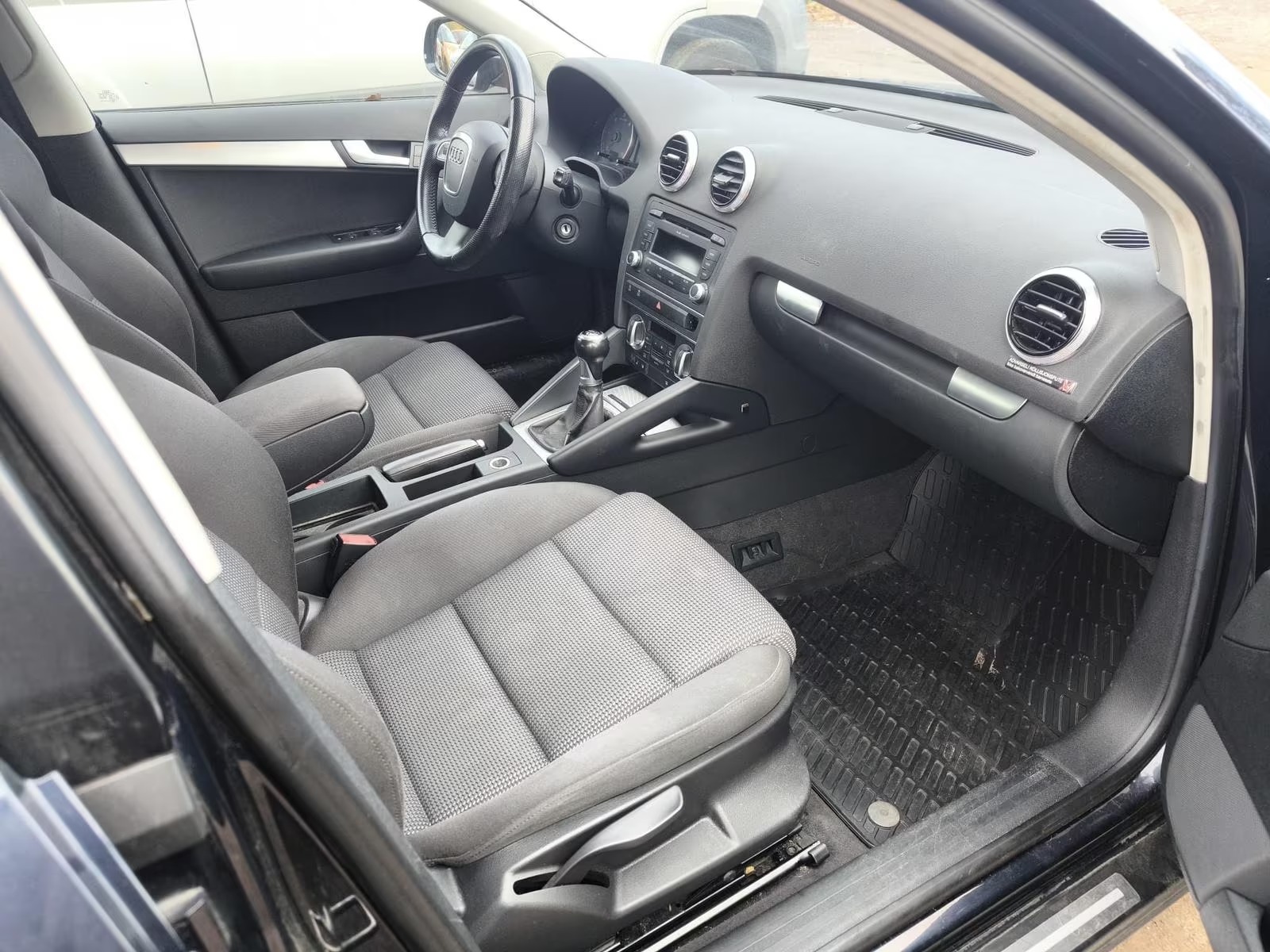 Audi A3 1.6 TDI Ambition - photo 6