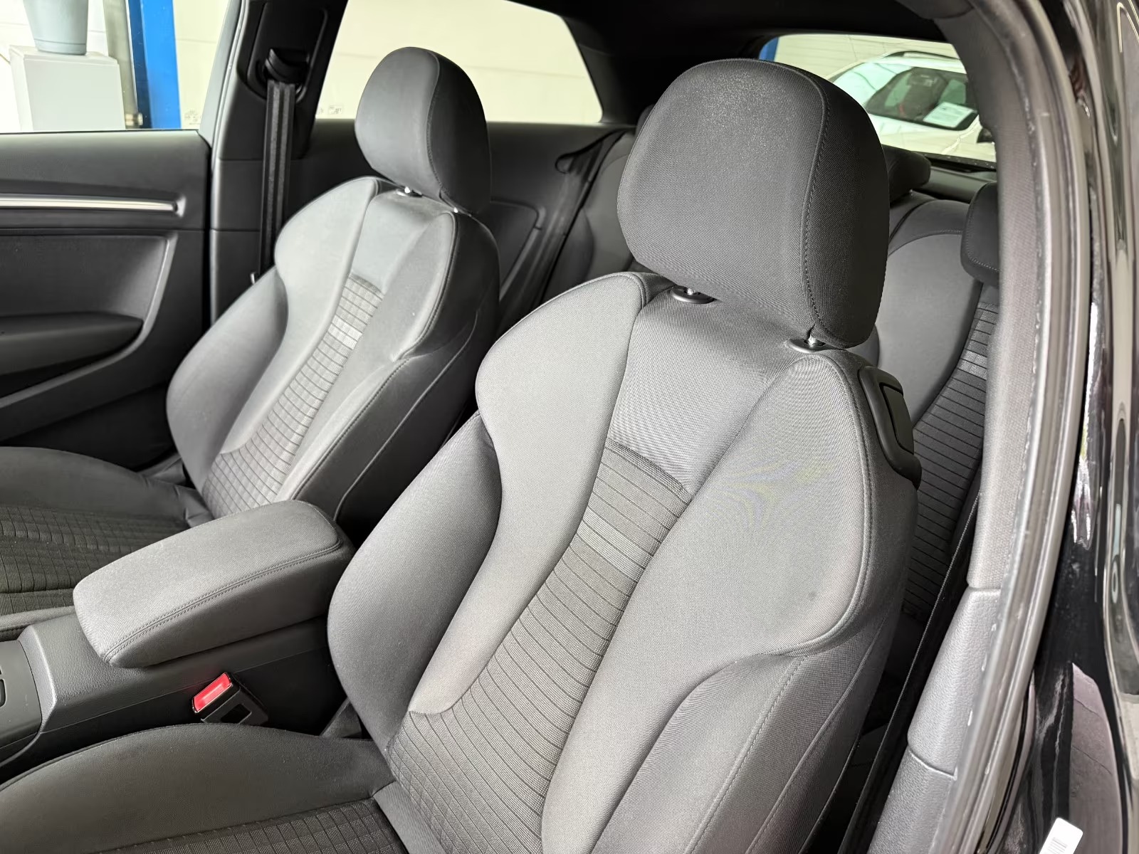 Audi A3 2.0 TDI SPORT - photo 8