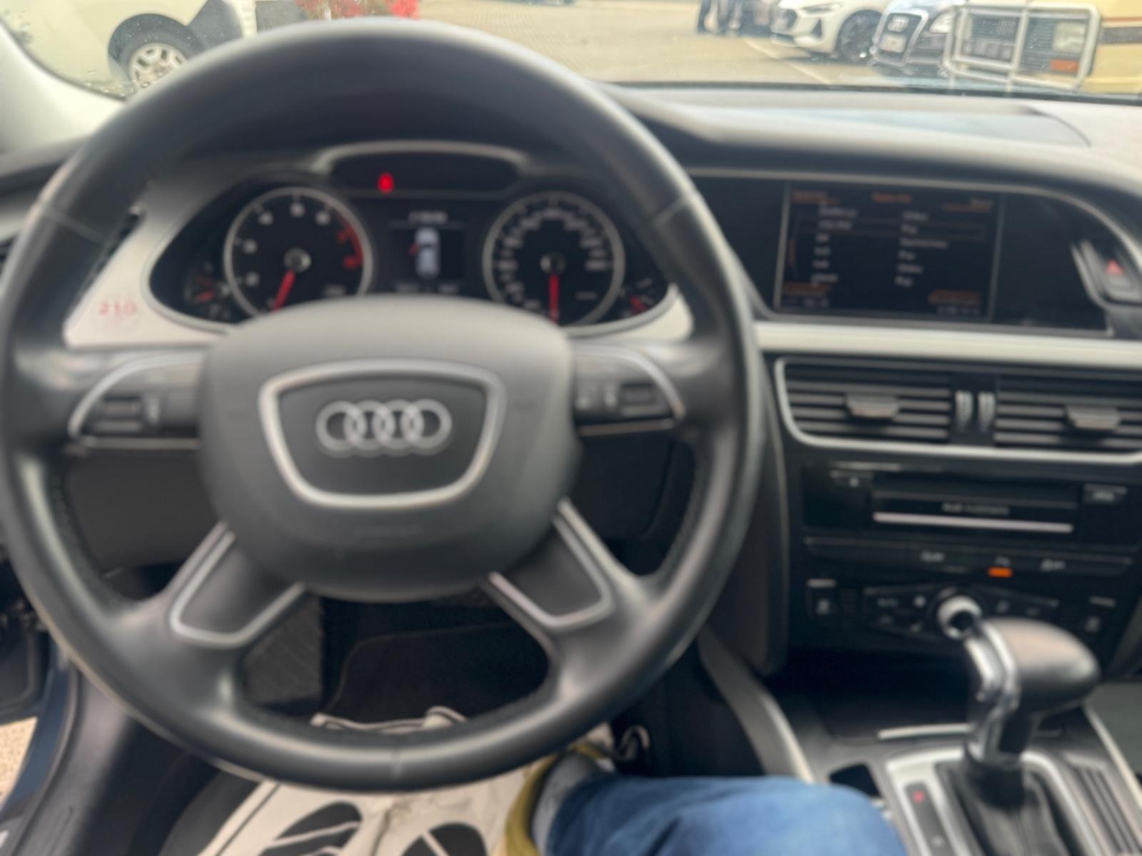 Audi A4 Pack Sport S-Line Plus - photo 3