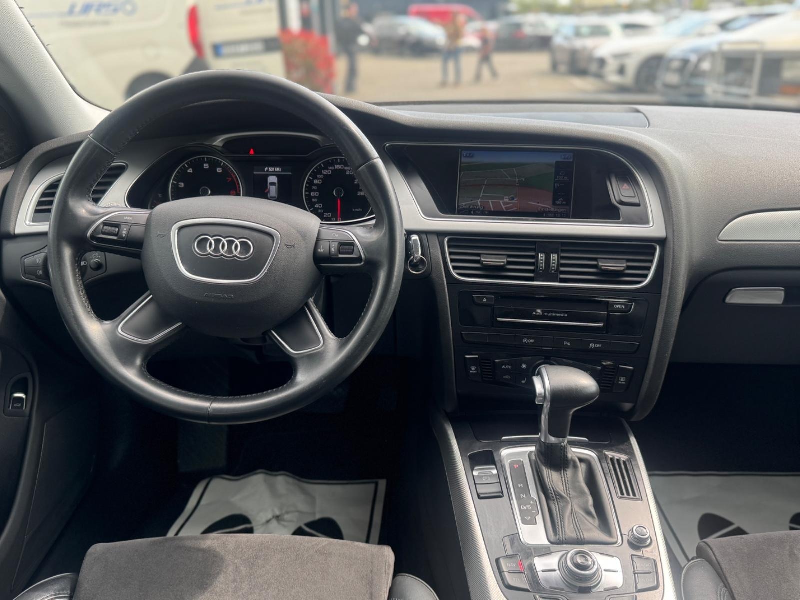 Audi A4 Pack Sport S-Line Plus - photo 5