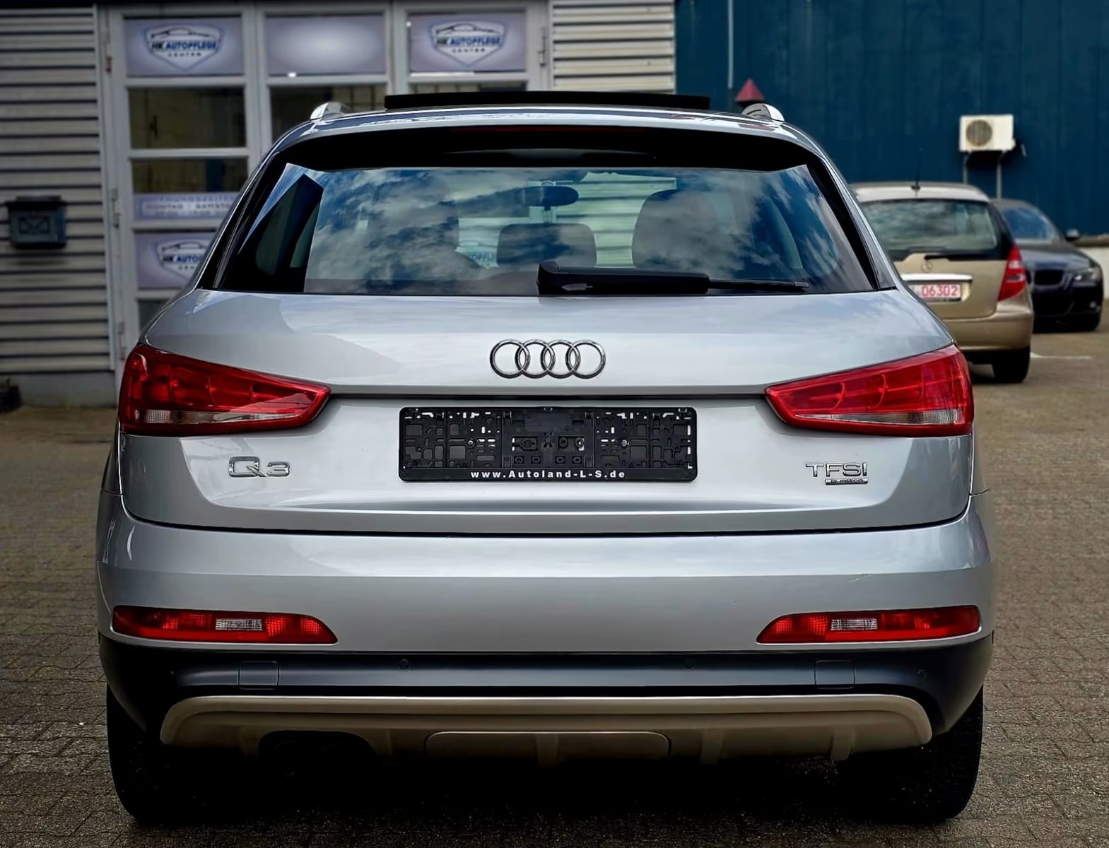 Audi Q3 2.0 TFSI quattro - photo 11