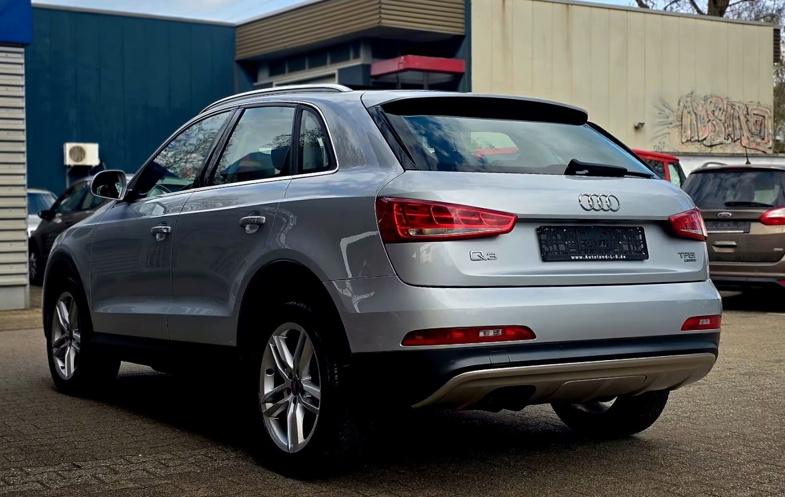 Audi Q3 2.0 TFSI quattro - photo 12