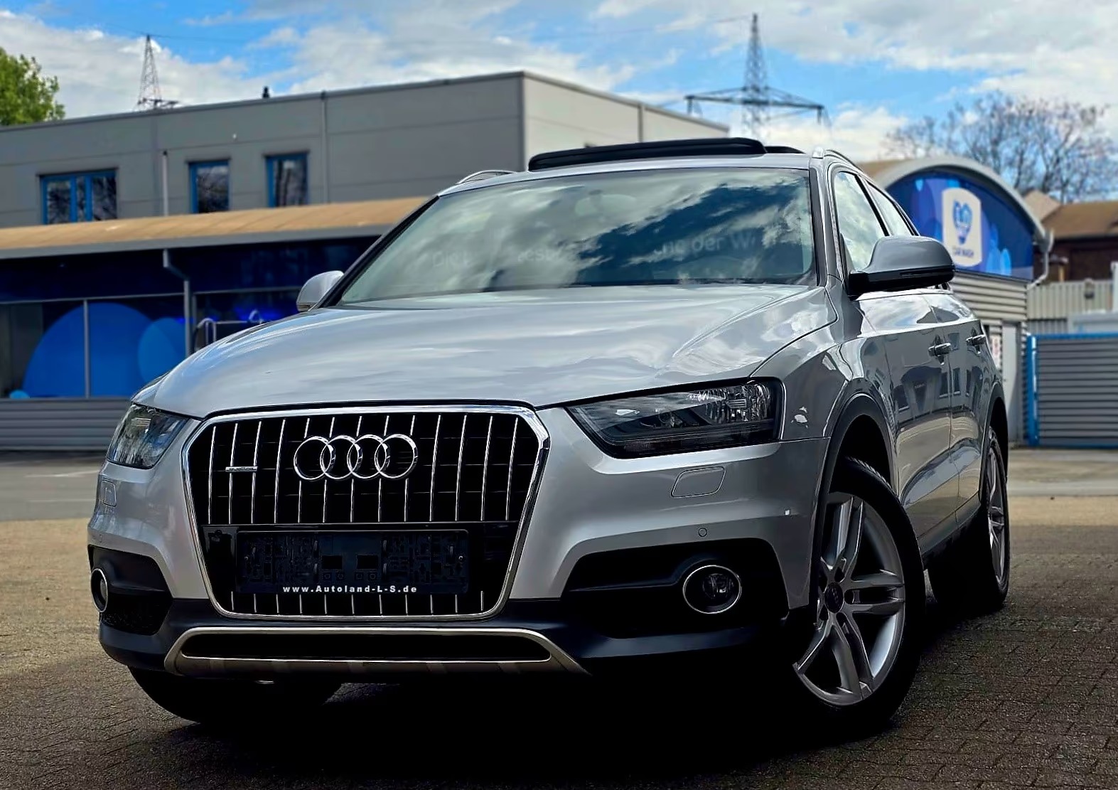 Audi Q3 2.0 TFSI quattro - photo 15
