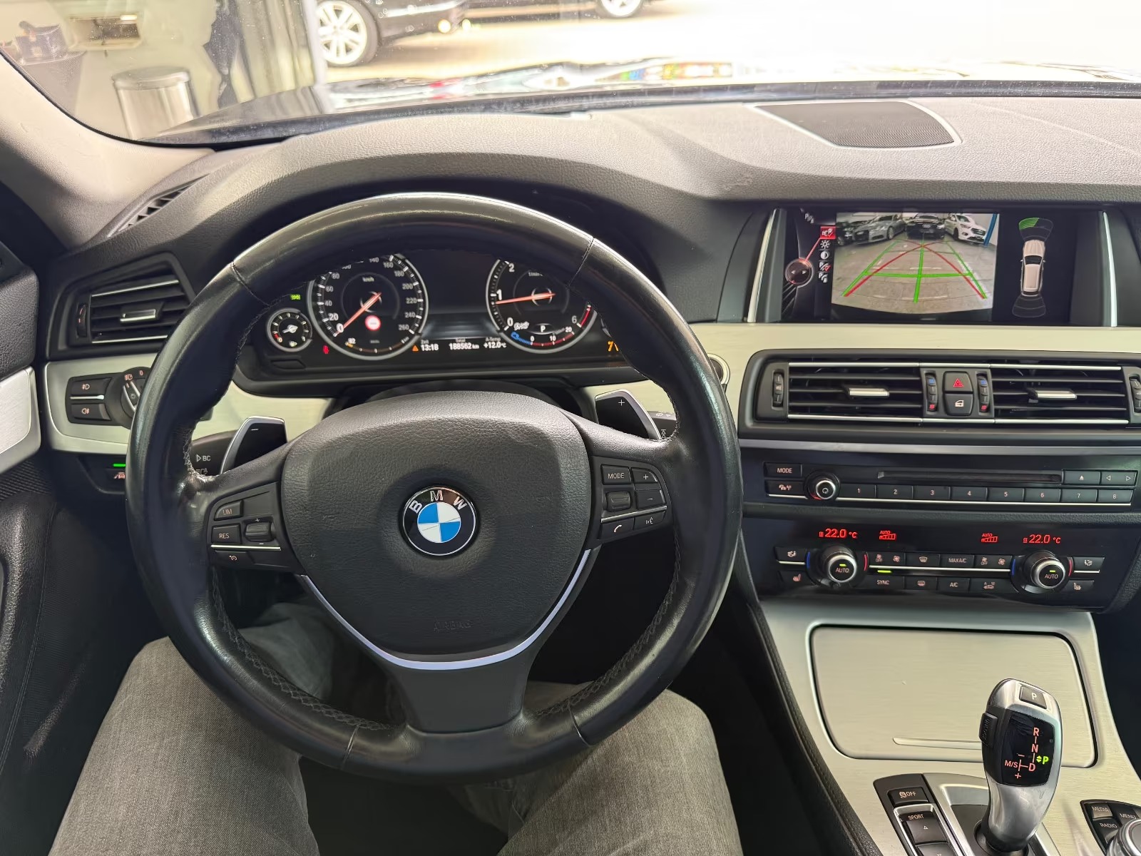 BMW 520 d xDrive SPORT-ED - photo 2