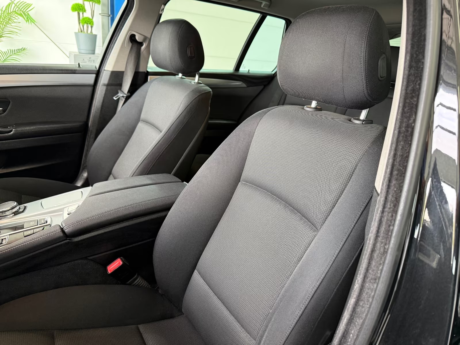 BMW 520 d xDrive SPORT-ED - photo 8