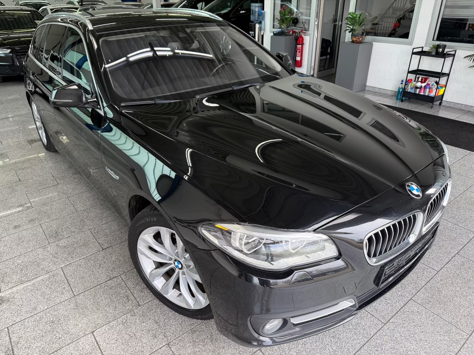 BMW 520 d xDrive SPORT-ED - photo 14