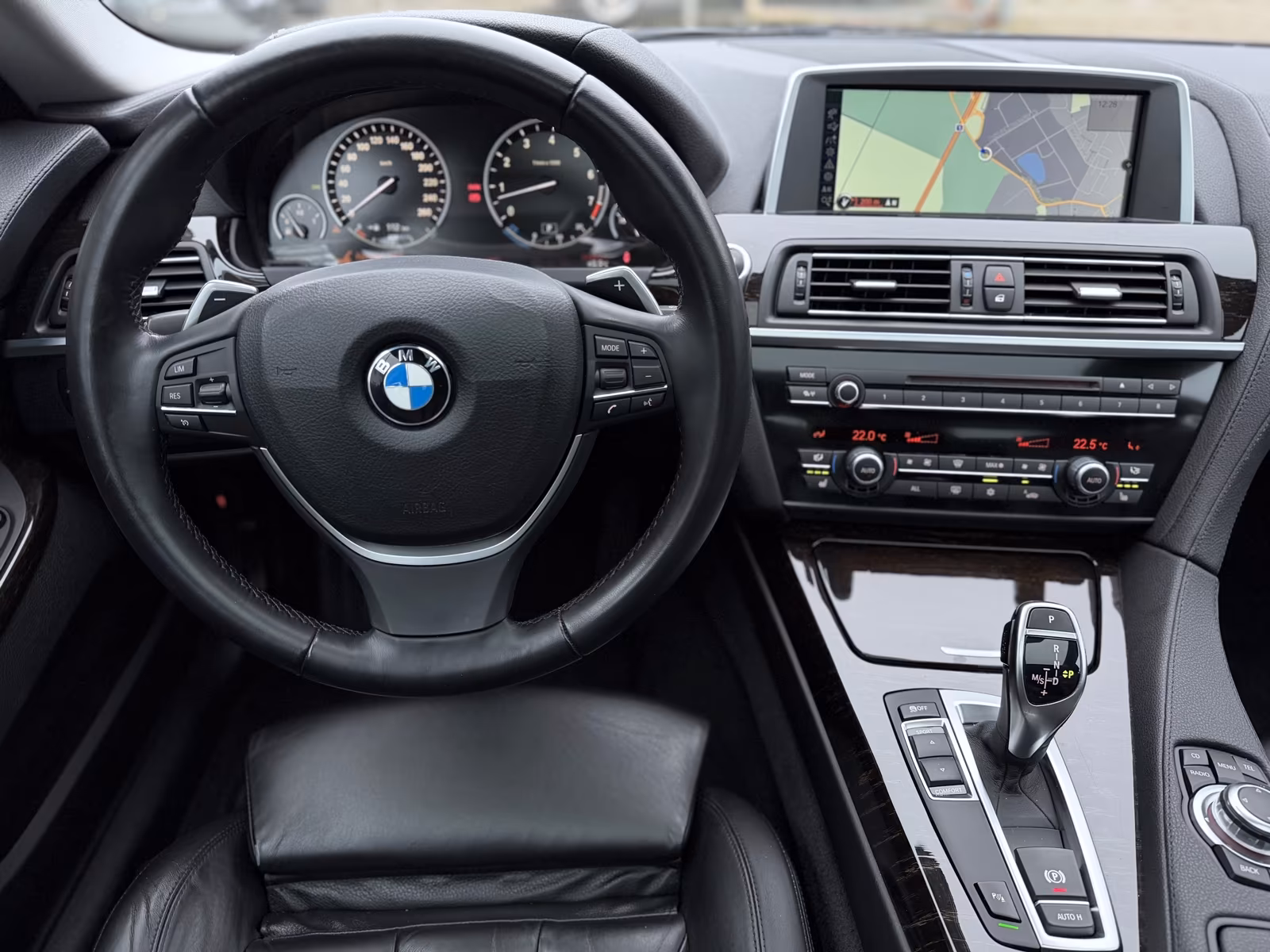 BMW 640i 640i 320 ch Steptronic - photo 19