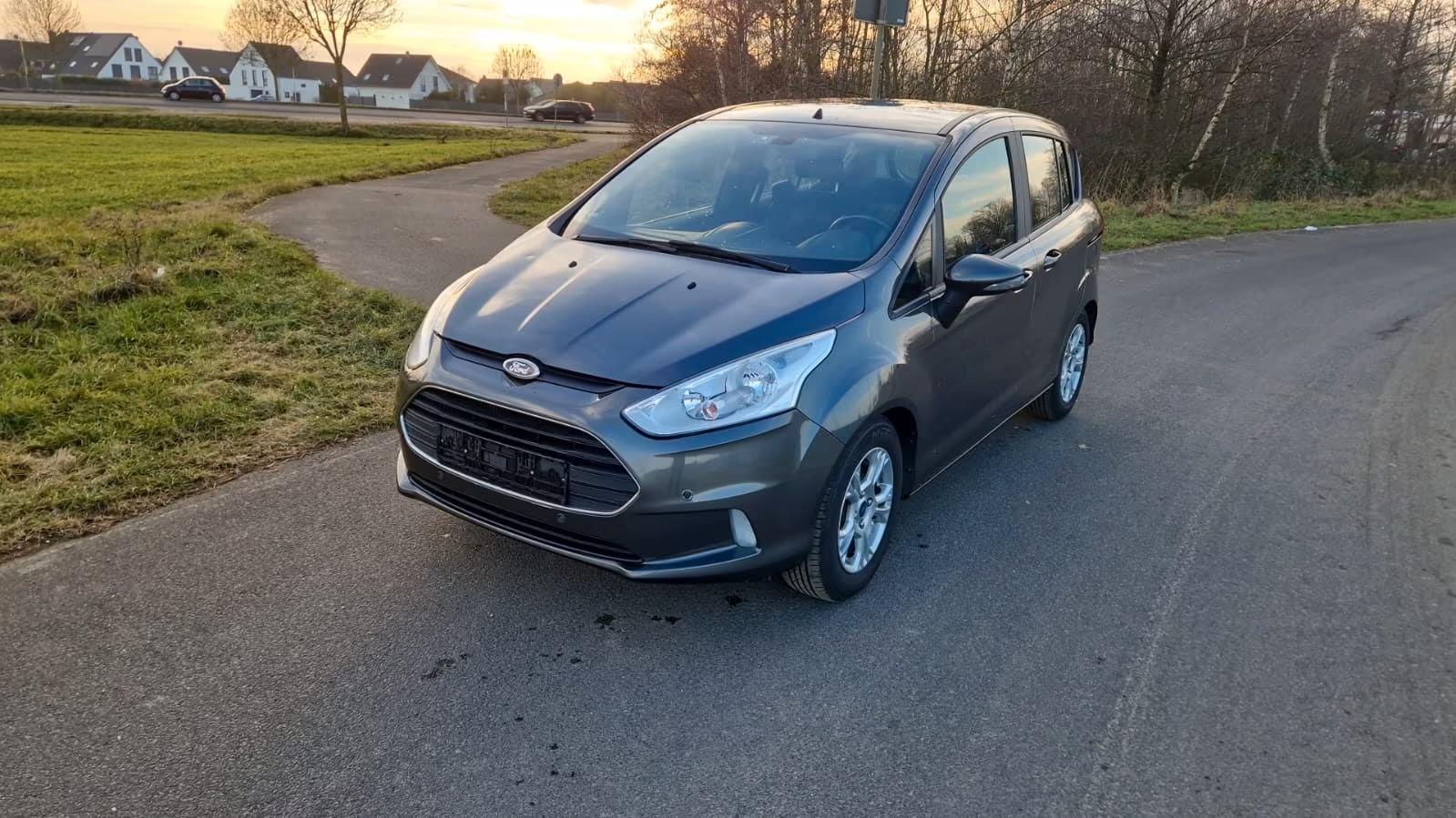 Ford B-Max 1.0 EcoBoost - photo 11