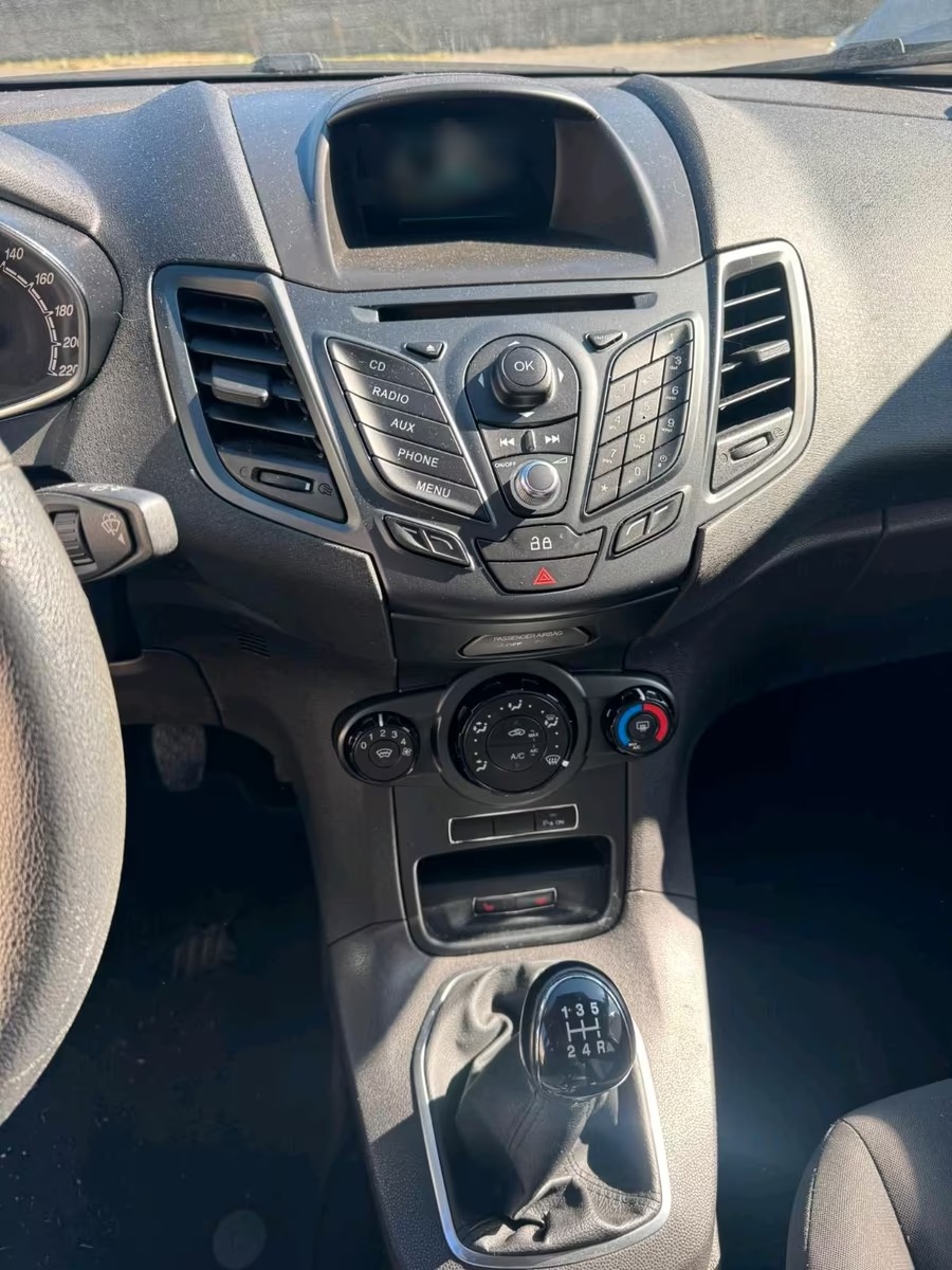 Ford Fiesta 1 Main - photo 2