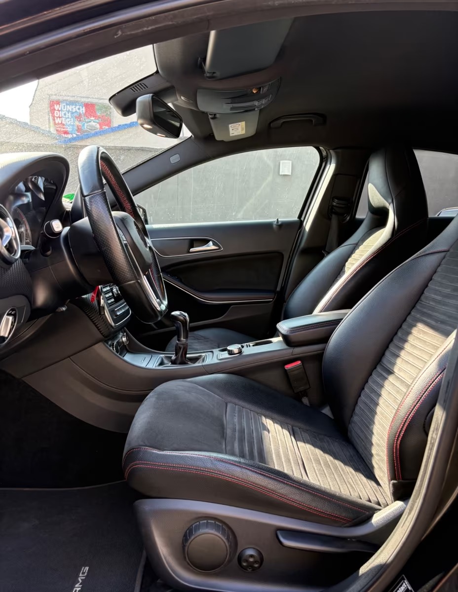 Mercedes-Benz A 200 Ligne AMG Nuit - photo 3