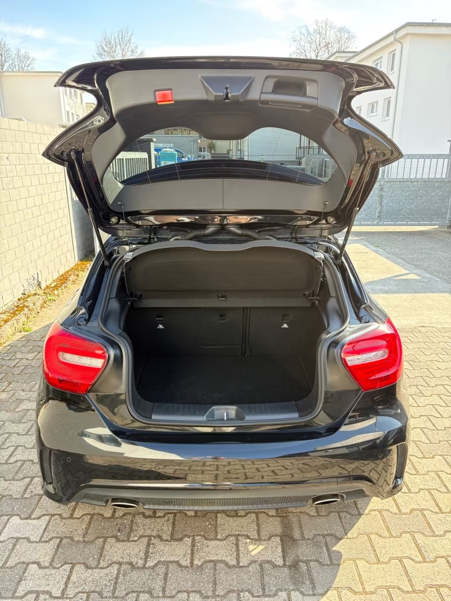 Mercedes-Benz A 200 Ligne AMG Nuit - photo 7