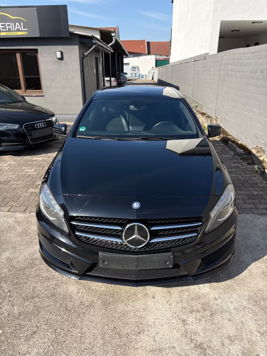 Mercedes-Benz A 200 Ligne AMG Nuit - photo 13