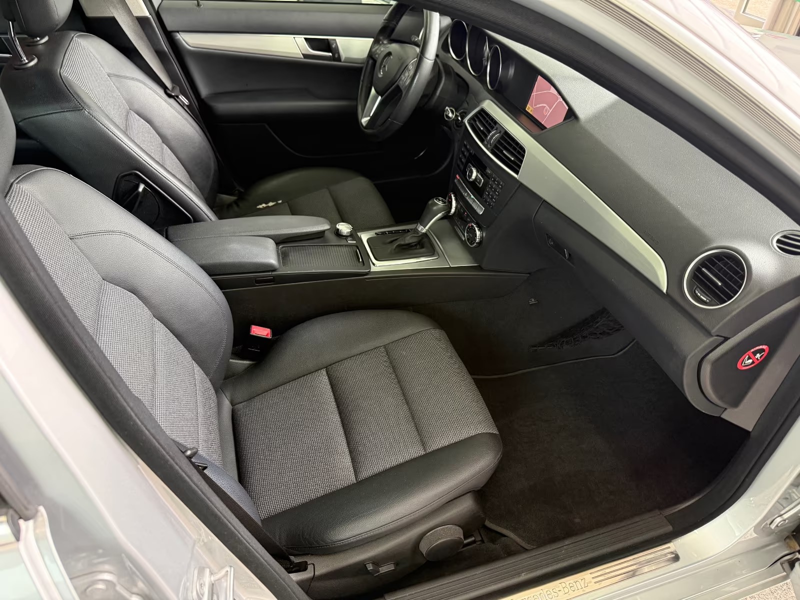 Mercedes-Benz C 220 AVANT-GARDE - photo 2