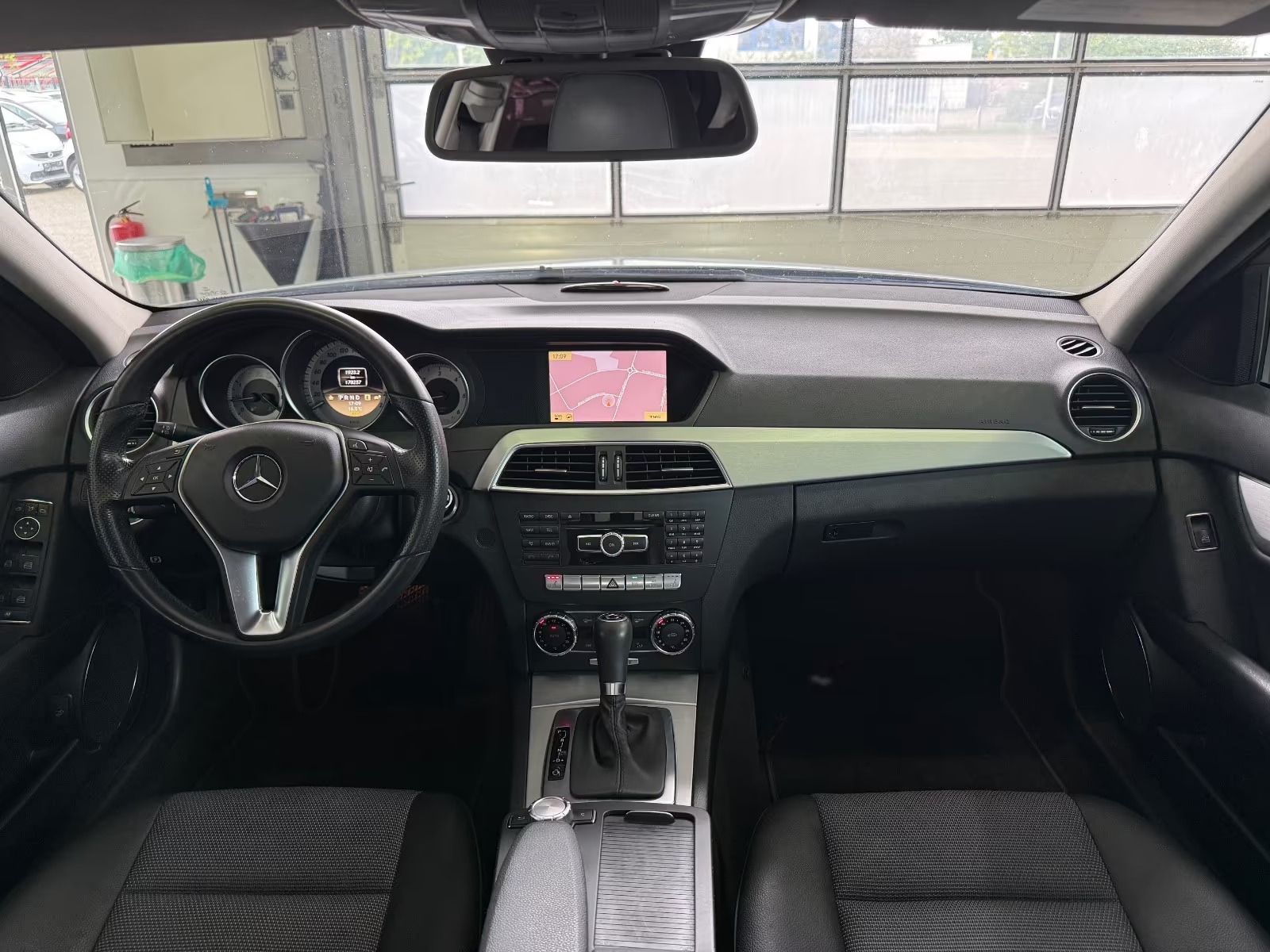 Mercedes-Benz C 220 AVANT-GARDE - photo 3