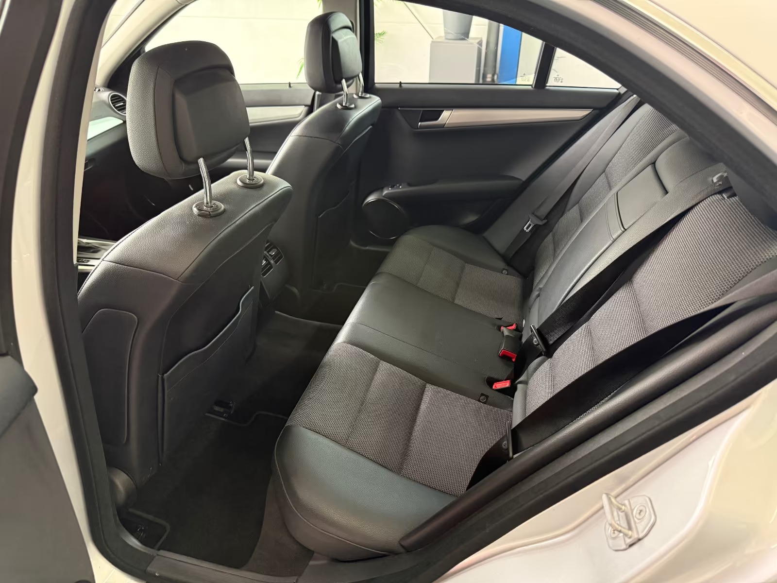 Mercedes-Benz C 220 AVANT-GARDE - photo 7