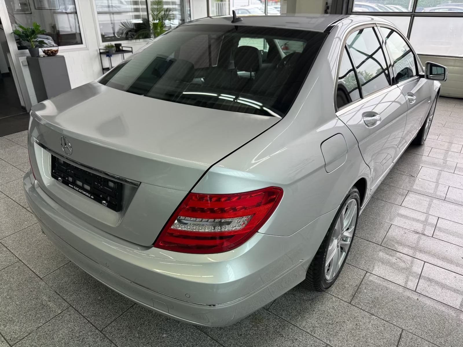 Mercedes-Benz C 220 AVANT-GARDE - photo 12