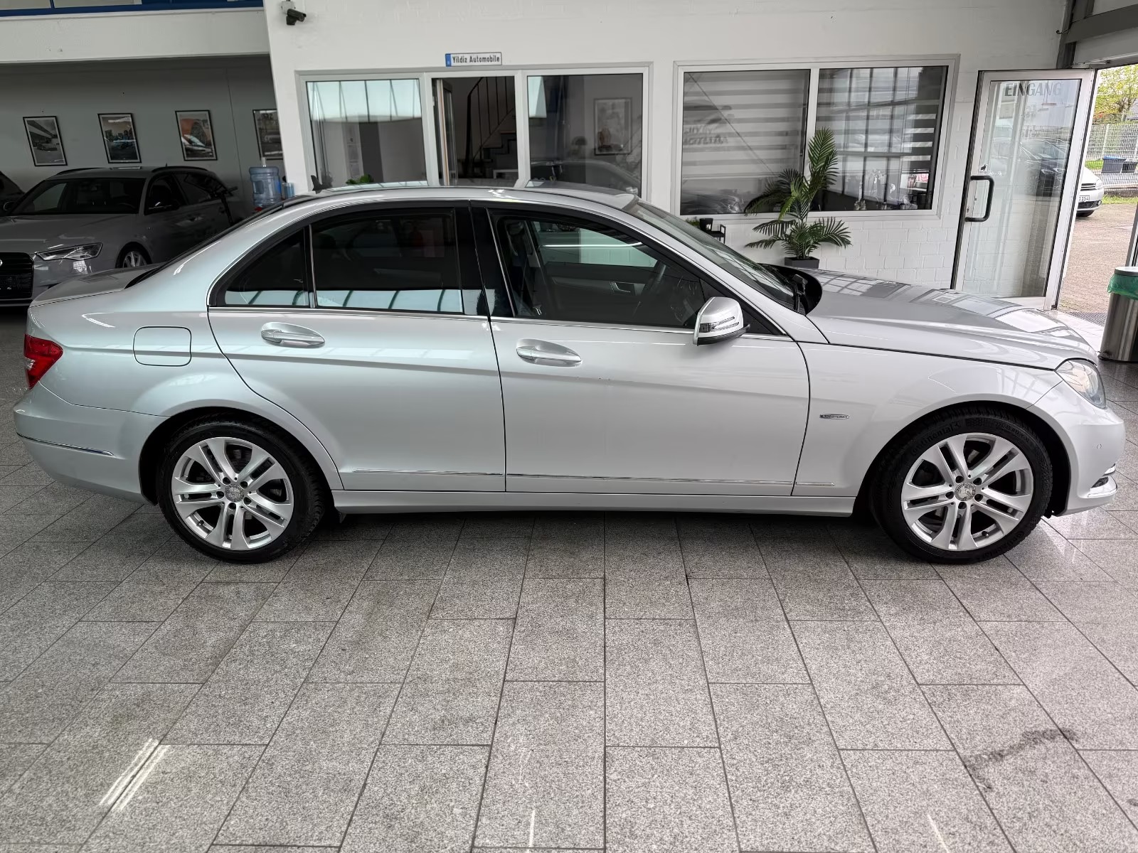 Mercedes-Benz C 220 AVANT-GARDE - photo 13