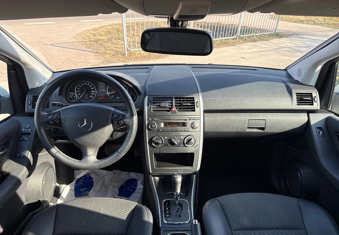 Mercedes-Benz Classe A 180 Autotronic Avantgarde Édition Spéciale - photo 9