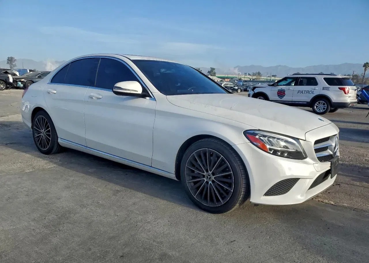 Mercedes-Benz Classe C 300 4Matic 9G-TRONIC Exclusive