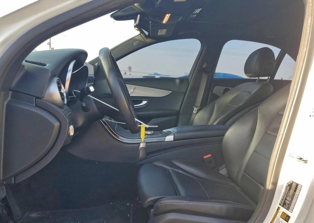 Mercedes-Benz Classe C 300 4Matic 9G-TRONIC Exclusive - photo 8