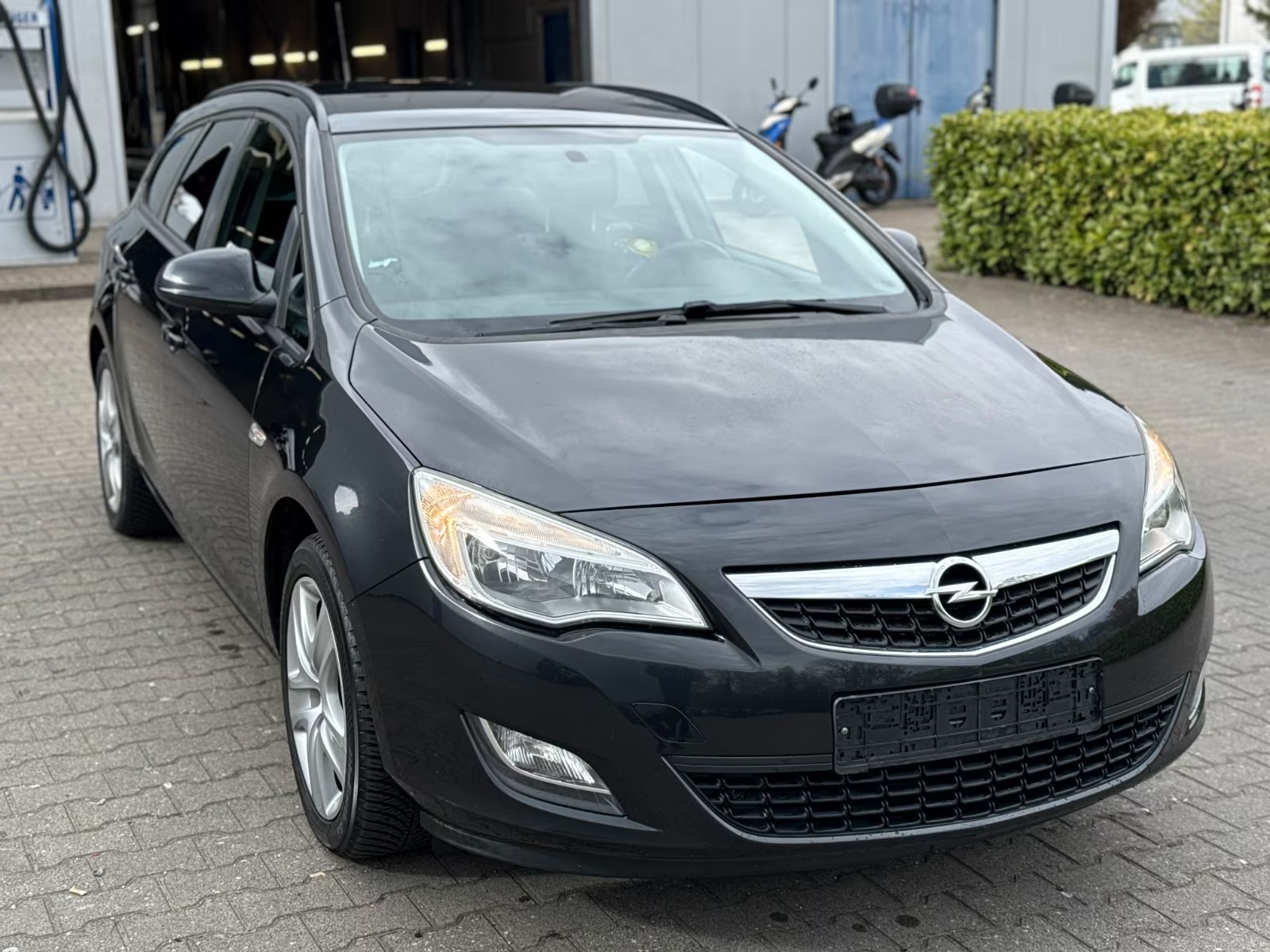 Opel Astra J Sports Tourer - photo 16