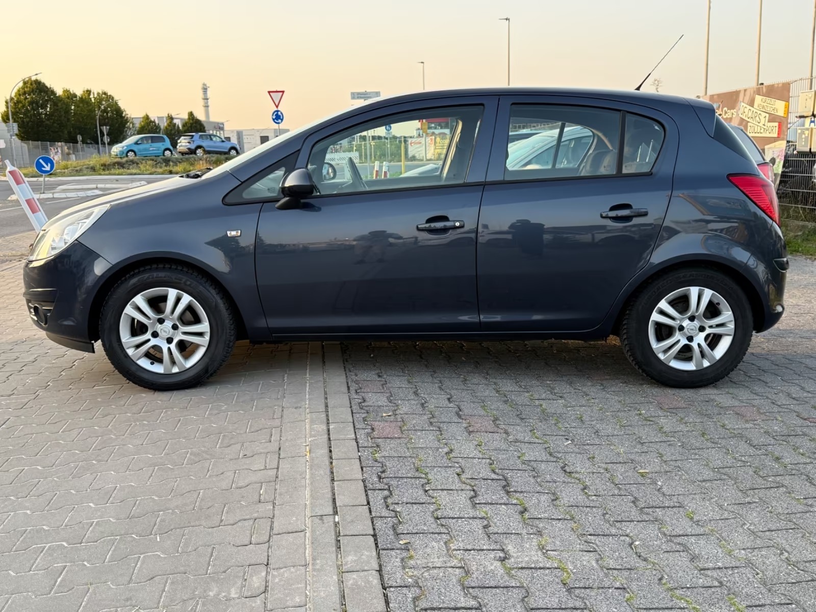 Opel Corsa Base D - photo 10