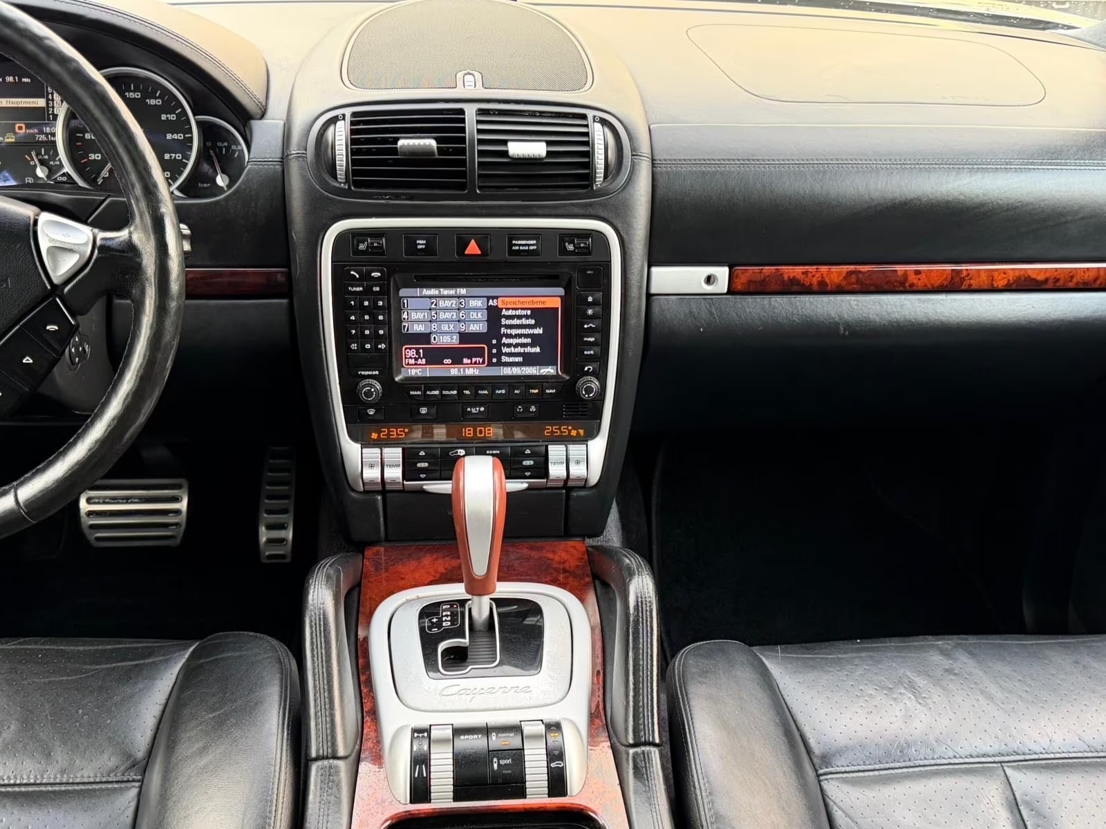 Porsche Cayenne Turbo 4.8 - photo 4