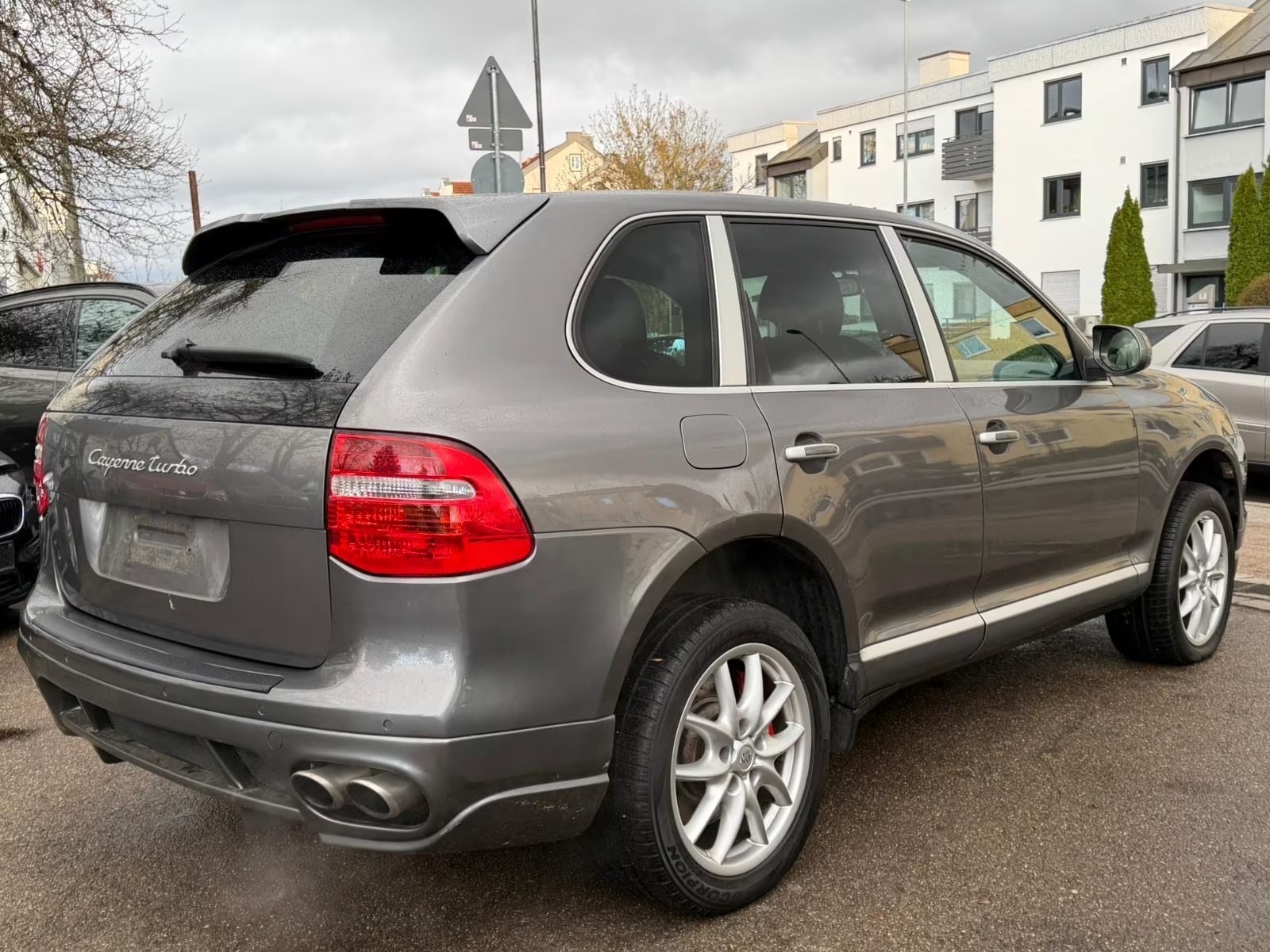 Porsche Cayenne Turbo 4.8 - photo 11