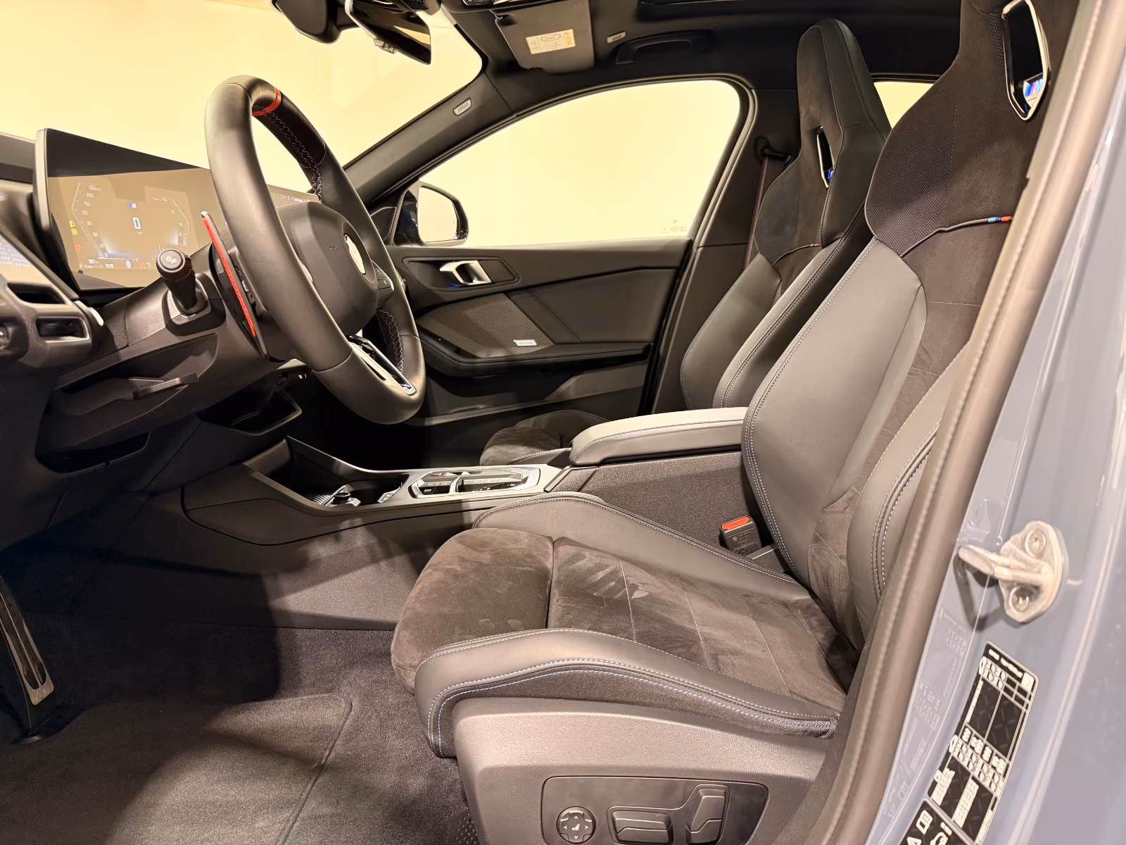 BMW M135 xDrive M135 xDrive Pro M-Sitze - photo 3