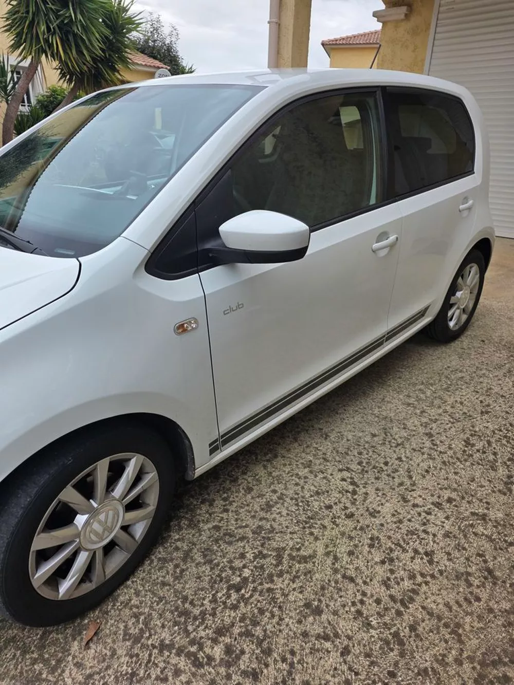 Volkswagen UP Up 1.0 75 Move Up! - photo 2