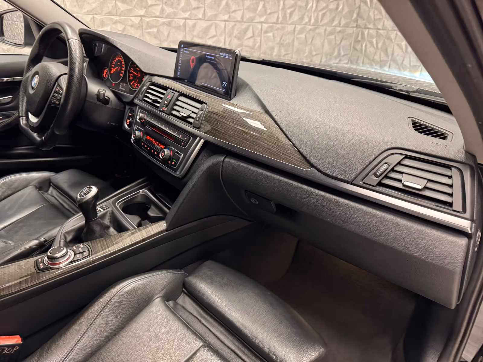 BMW 335i 335i Luxury Line Akrapovic - photo 8